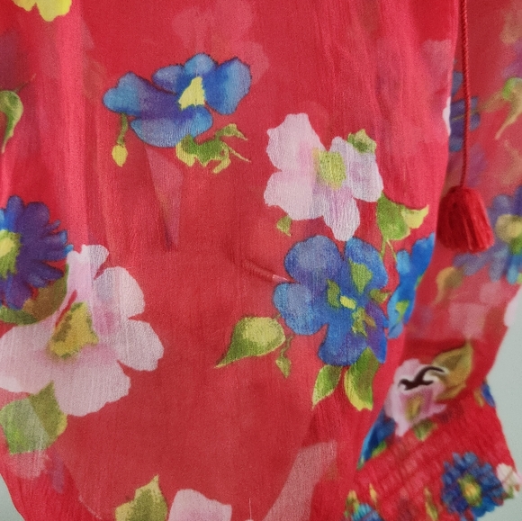 Hollister Red Floral Sheer Blouse - Picture 6 of 6
